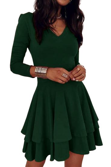 Κομψό μίνι φόρεμα "V" λαιμόκοψη και βολάν στη φούστα Kyliana, πράσινο