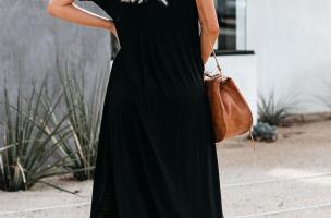 Μακρύ φόρεμα με σκίσιμο, χαλαρό  "V" ντεκολτέ και κοντά μανίκια με βολάν Mandelina, μαύρο