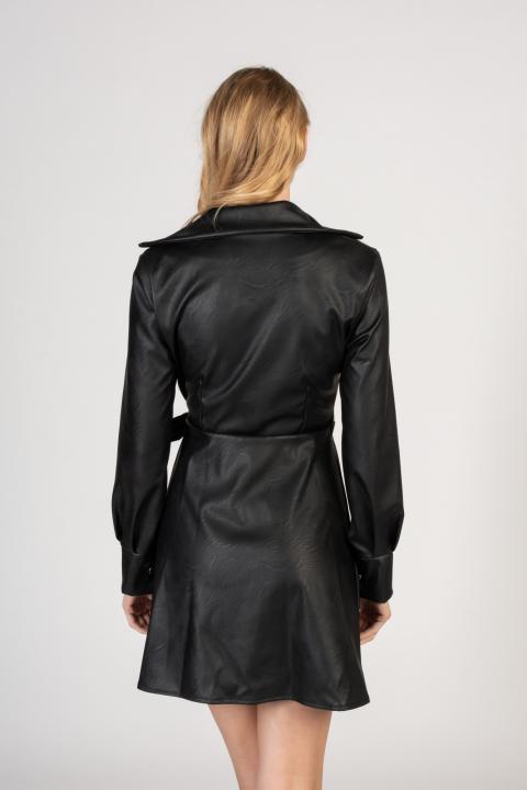 Κομψό μίνι φόρεμα Pellita από συνθετικό δέρμα με πτυχώσεις, μαύρο