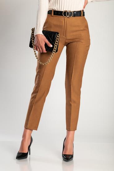 Κομψό μακρύ παντελόνι με στενό παντελόνι 21234, καμηλό χρώμα
